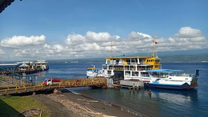 pelabuhan ketapang banyuwangi, pelabuhan ketapang, tiket: Jadwal Feri Ketapang: Pola Keberangkatan Sepanjang Hari