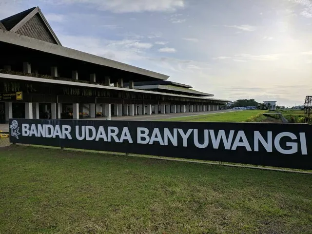 bandara banyuwangi blimbingsari, bandara banyuwangi, bandar