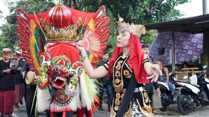 barong ider bumi kemiren, barong ider bumi, desa adat - Asal-Usul Barong Ider Bumi Kemiren dalam Catatan Sejarah