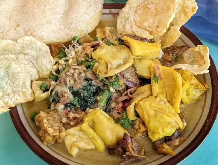 rujak soto banyuwangi, rujak soto, kuliner rujak soto, - Mengapa Rujak Soto Layak Menjadi Bagian dari Eksplorasi