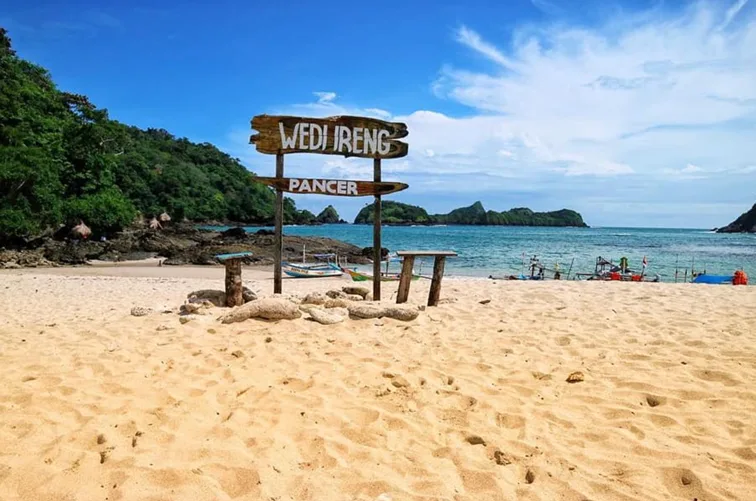 pantai mustika pancer, pantai mustika banyuwangi, wisata: Tips Berkunjung ke Pantai Mustika Pancer agar Liburan