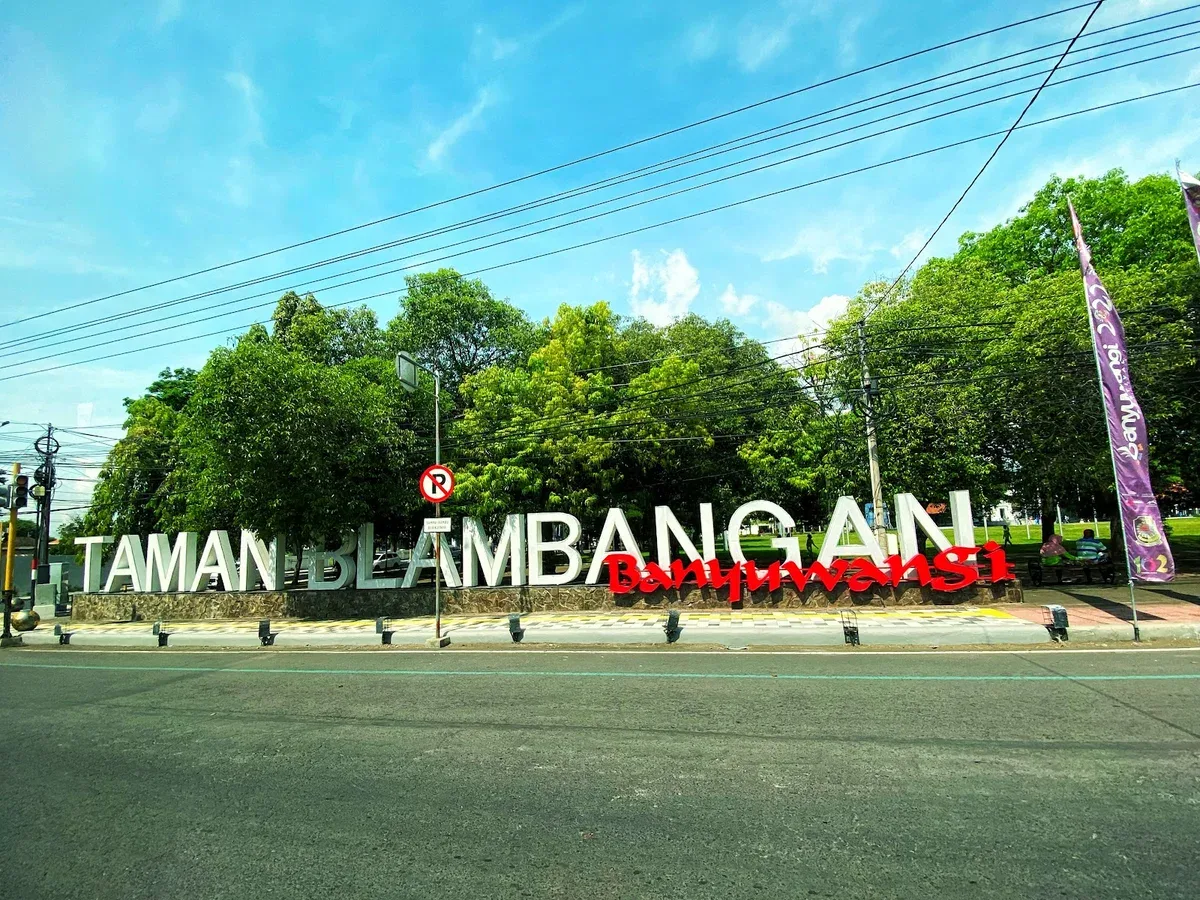 taman blambangan banyuwangi, taman blambangan, alun alun