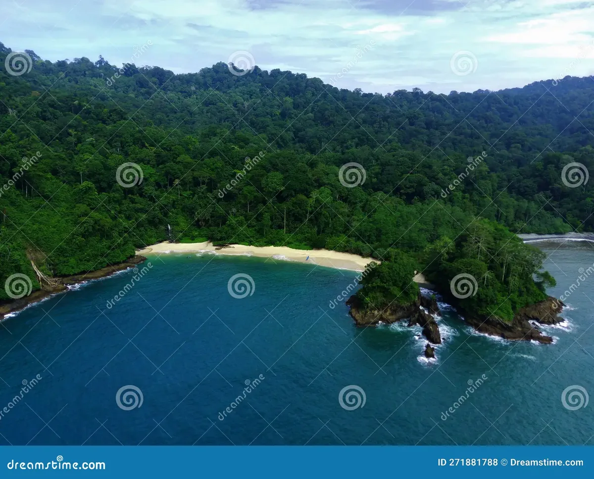 teluk hijau banyuwangi, green island banyuwangi, teluk ijo: Pertanyaan Umum Seputar Teluk Hijau Banyuwangi