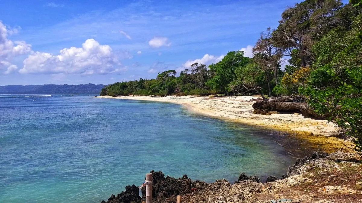 pantai plengkung g land, pantai plengkung banyuwangi, g