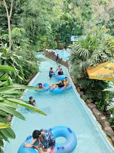 mirah fantasi banyuwangi, mirah fantasi, kolam renang mirah: Tips Liburan Air di Mirah Fantasi Banyuwangi agar Hemat dan