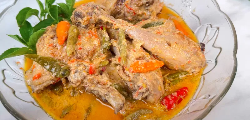 ayam pedas rantinem genteng, ayam pedas genteng, ayam pedas - Dampak Warung Legendaris Ini bagi Kuliner Genteng Banyuwangi