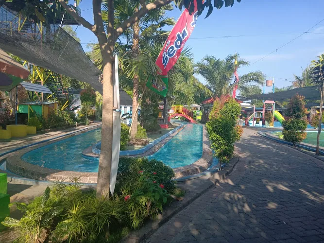 mirah fantasi banyuwangi, mirah fantasi, kolam renang mirah