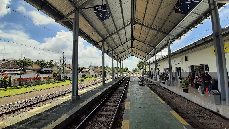 stasiun banyuwangi kota, stasiun karangasem, jadwal kereta