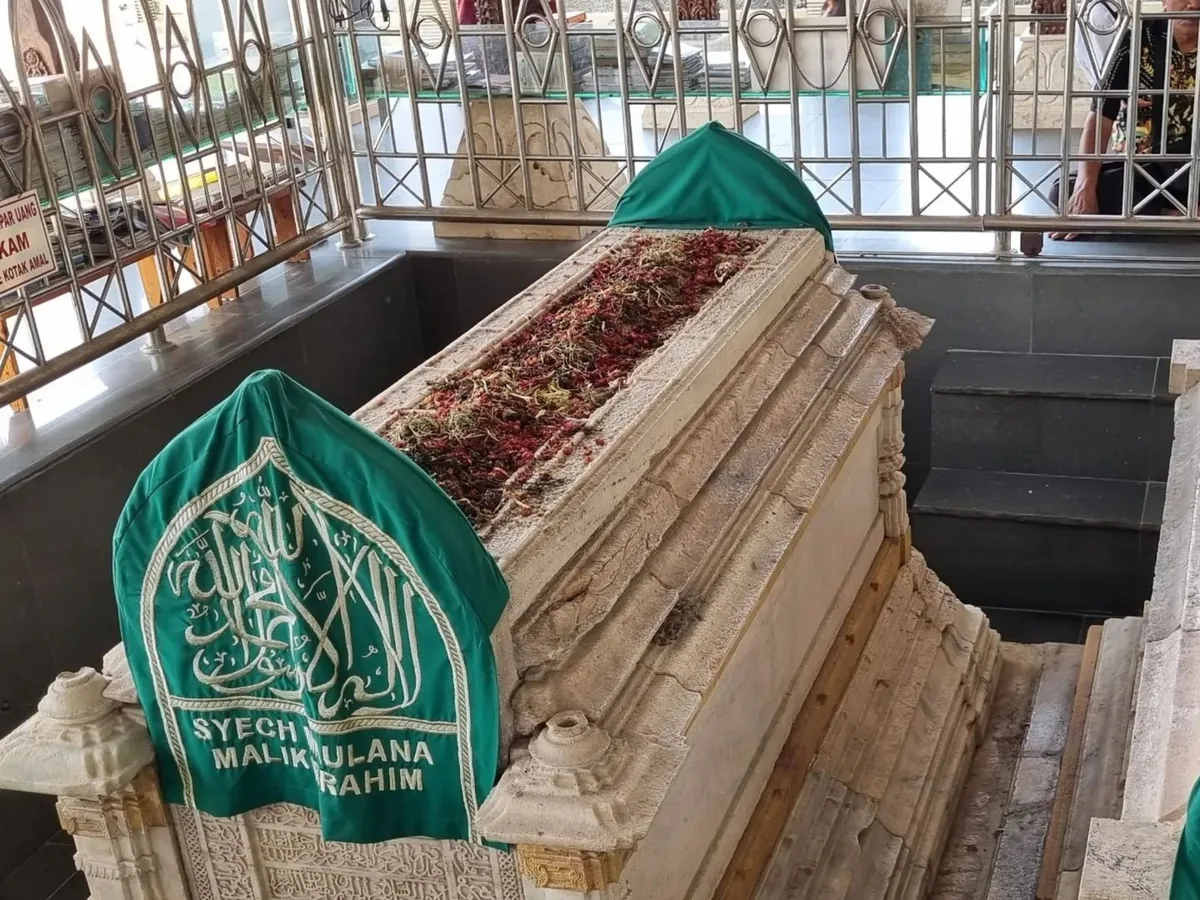 makam datuk ibrahim bauzir, datuk ibrahim banyuwangi, makam: Menjaga Kekhusyukan dan Keikhlasan dalam Ziarah