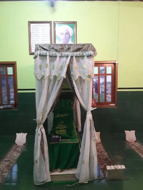 makam datuk ibrahim bauzir, datuk ibrahim banyuwangi, makam: Tabel Ringkasan: Panduan Kunjungan ke Makam Datuk Ibrahim