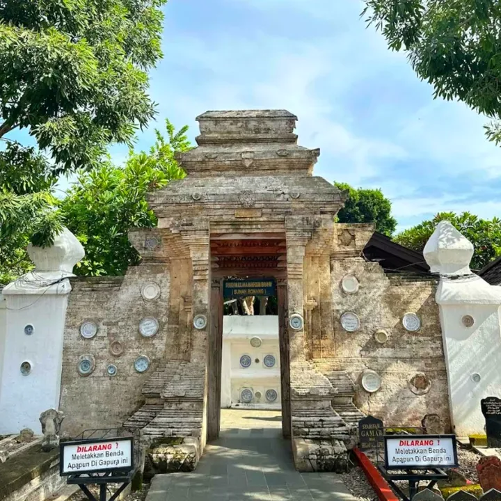 makam datuk ibrahim bauzir, datuk ibrahim banyuwangi, makam