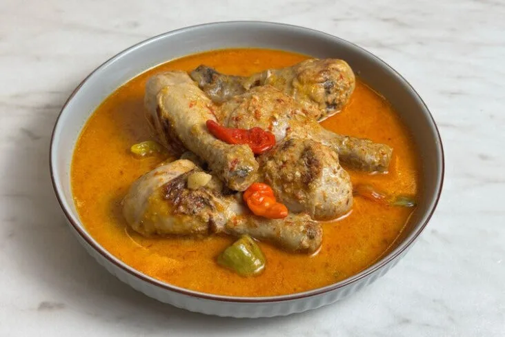 ayam pedas rantinem genteng, ayam pedas genteng, ayam pedas: Tips Mencicipi Ayam Pedas Banyuwangi agar Pengalaman Lebih