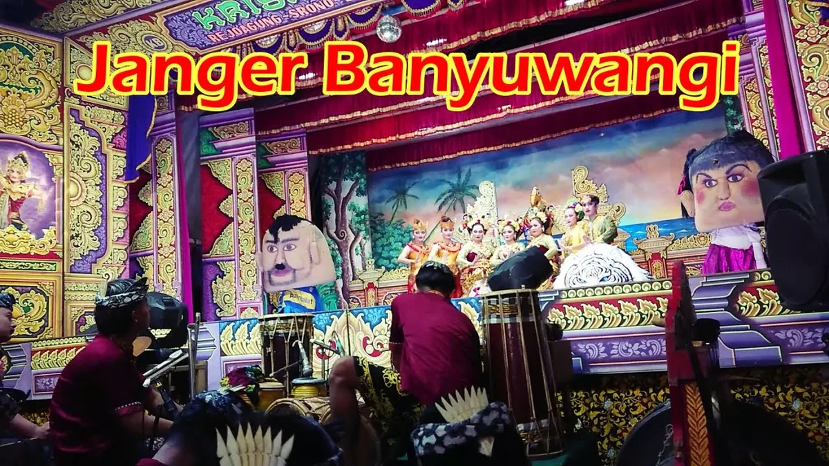 kesenian janger banyuwangi, janger banyuwangi, lakon janger: Perbandingan Janger Banyuwangi dengan Seni Teater Rakyat