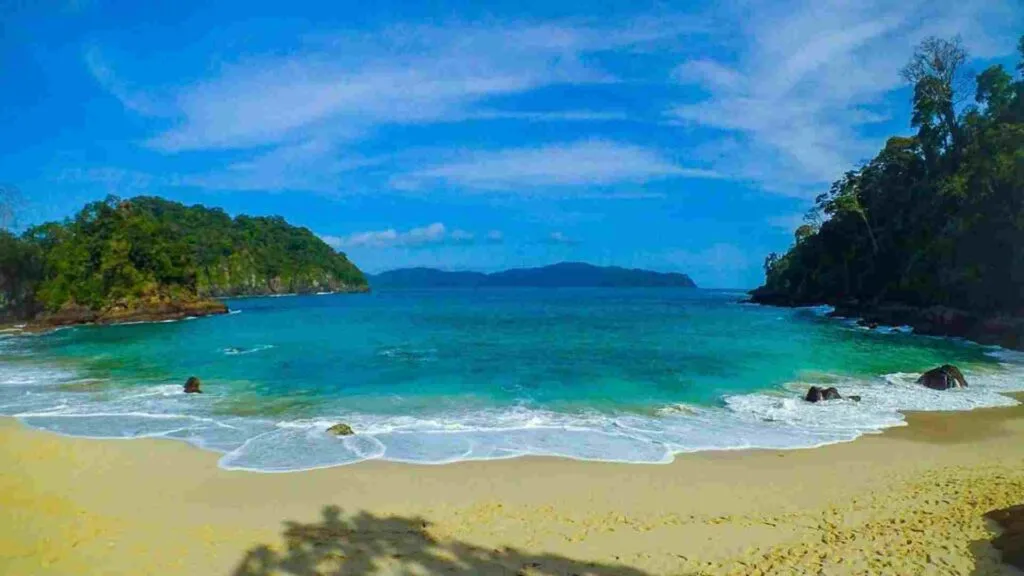 teluk hijau banyuwangi, green island banyuwangi, teluk ijo - Tiket Teluk Hijau: Rincian Biaya yang Jarang Dijelaskan