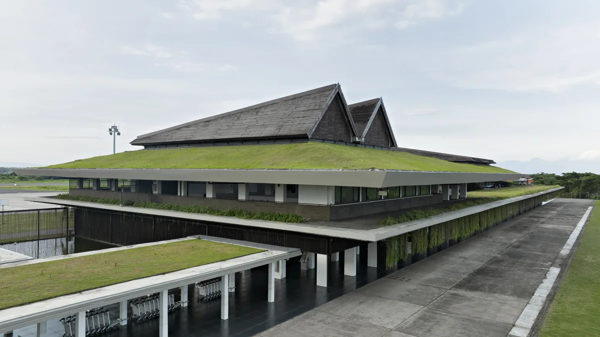 bandara banyuwangi blimbingsari, bandara banyuwangi, bandar
