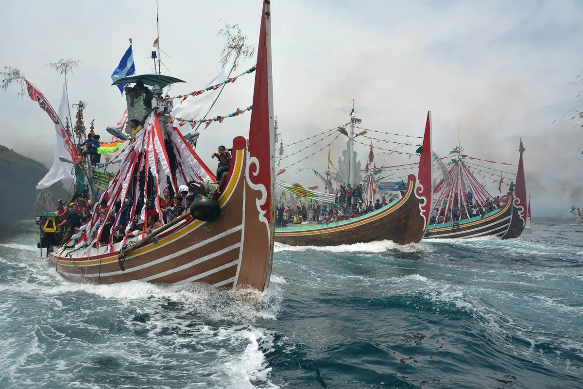 kecamatan muncar banyuwangi, kecamatan muncar, muncar - Tradisi Petik Laut Muncar: Warisan Budaya Nelayan