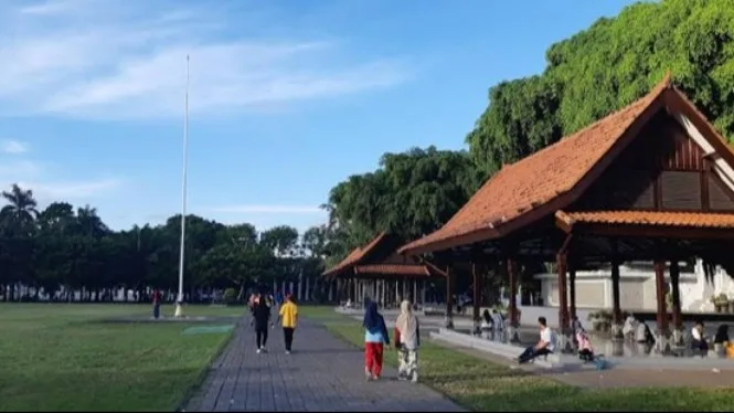 taman blambangan banyuwangi, taman blambangan, alun alun: Rute Menjelajah Taman Blambangan Banyuwangi dari Pagi