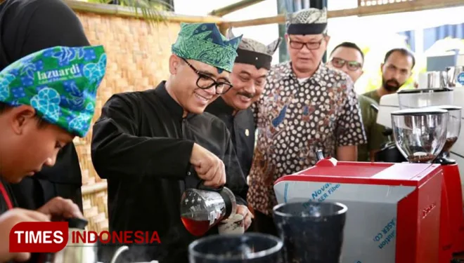 kopi osing banyuwangi, kopi osing, ngopi sepuluh ewu, kopi - Menjaga Tradisi agar Tetap Relevan