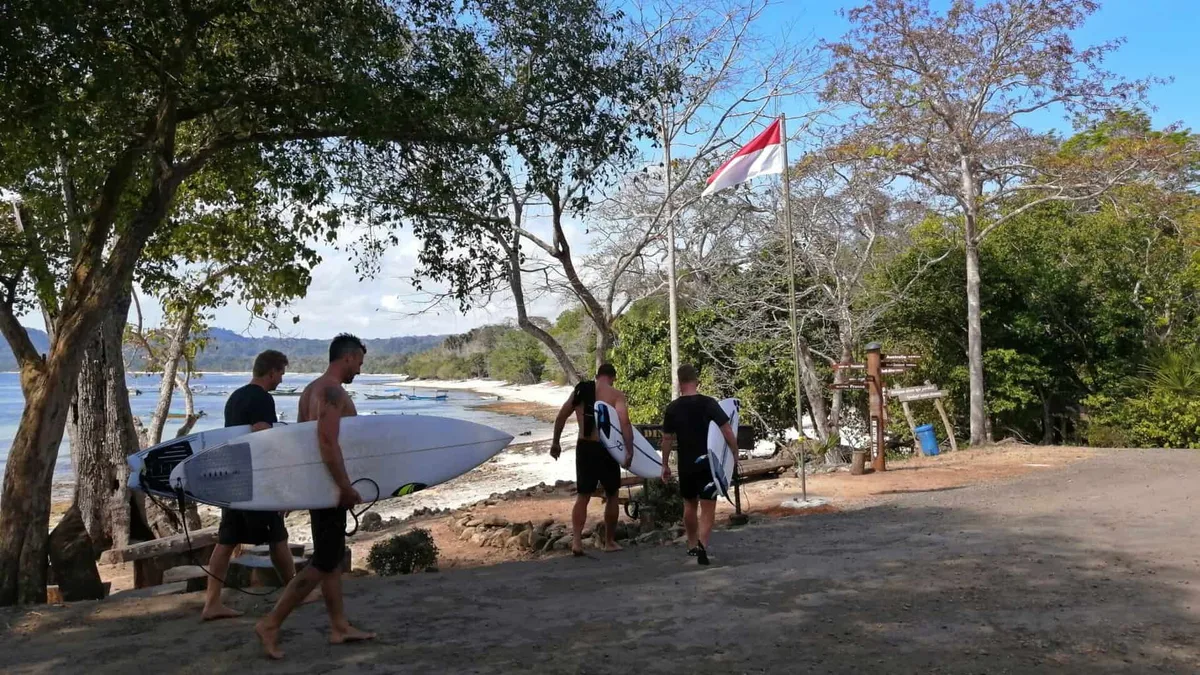 pantai plengkung g land, pantai plengkung banyuwangi, g