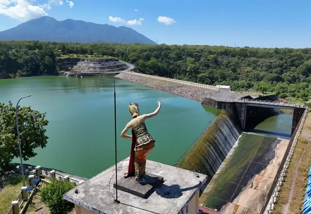 waduk bajulmati banyuwangi, waduk bajulmati, wisata waduk: Megahnya Waduk Bajulmati Wongsorejo: Raja Ampat Mini di
