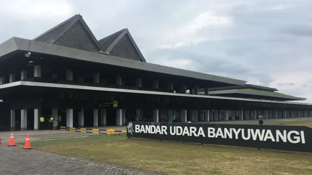bandara banyuwangi blimbingsari, bandara banyuwangi, bandar: Transportasi Menuju dan dari Bandara Banyuwangi Blimbingsari