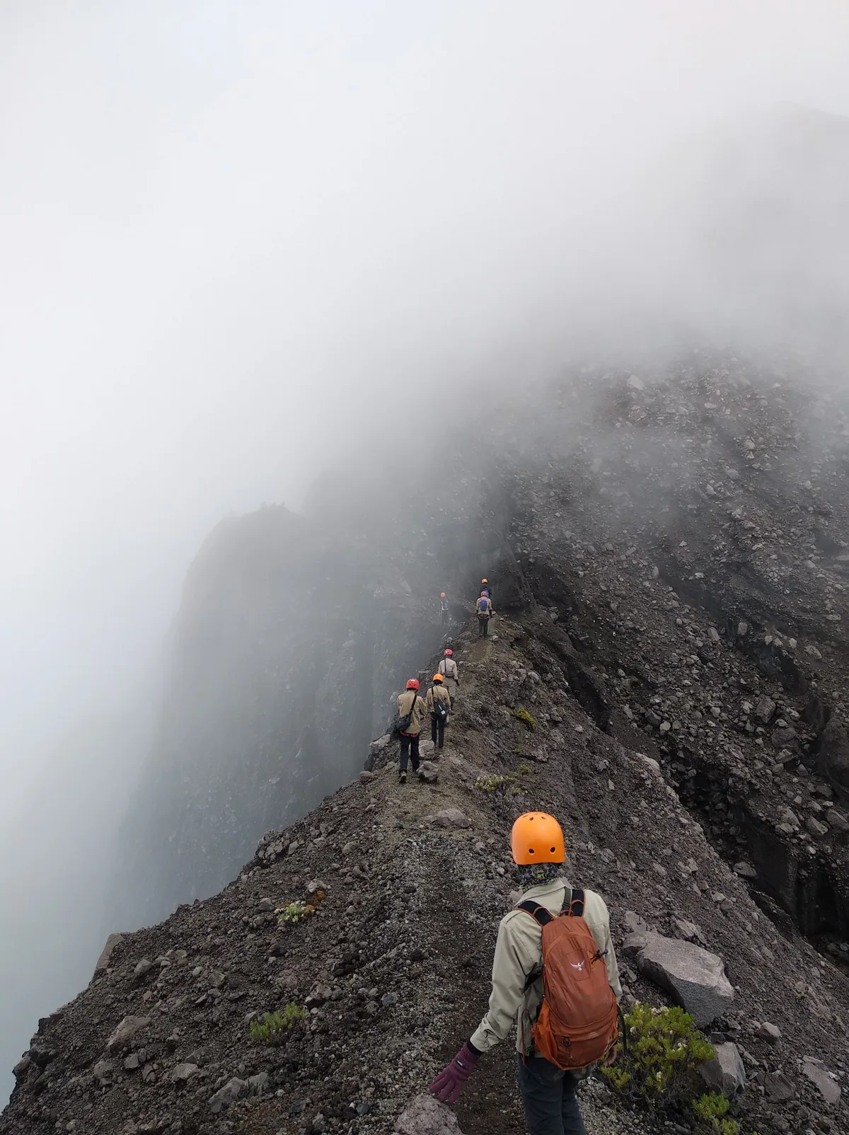 gunung raung banyuwangi, gunung raung, pendakian gunung: Penutup: Menakar Nyali sebelum Menaklukkan Jalur Ekstrem