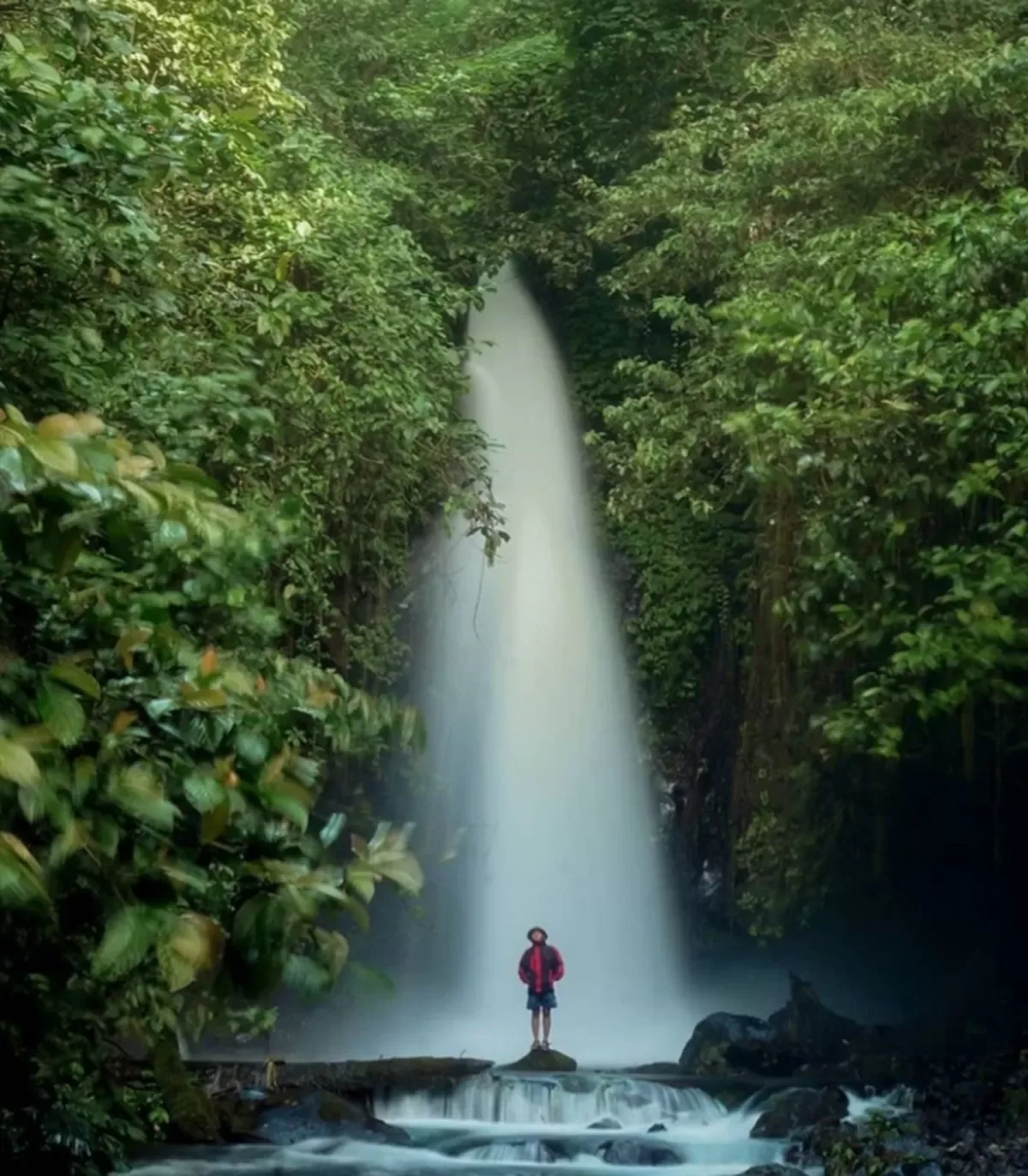 air terjun telunjuk raung, air terjun songgon, wisata: Mengapa Air Terjun Telunjuk Raung Disebut Pesona