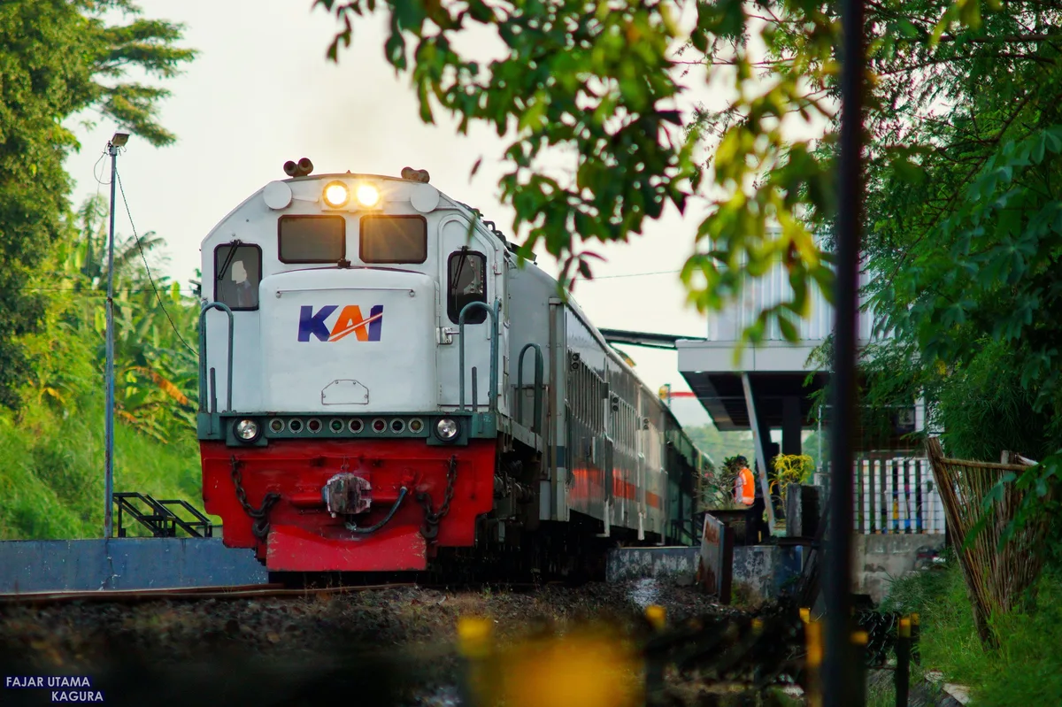 stasiun banyuwangi kota, stasiun karangasem, jadwal kereta: Perbedaan Stasiun Banyuwangi Kota, Stasiun Karangasem, dan